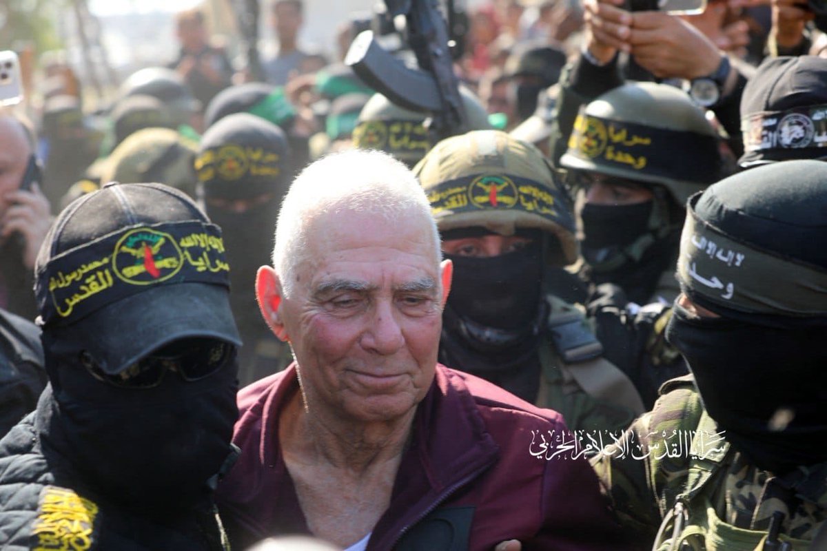 Yair Rosenberg (@yair_rosenberg) on Twitter photo Extraordinary photo of 80-year-old hostage Gadi Mozes being released today from Gaza after having been kidnapped by Hamas and held underground for 482 days: Extraordinary photo of 80-year-old hostage Gadi Mozes being released today from Gaza after having been kidnapped by Hamas and held underground for 482 days: