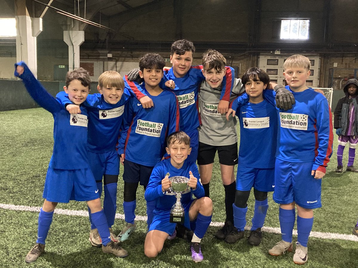 Mrs Earnshaw tweet media