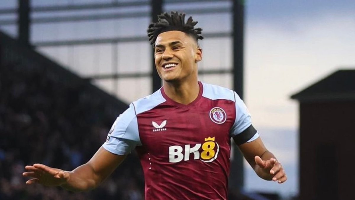 Exclusive: 

Ollie Watkins’s agent has called emergency meeting with <a href="/Arsenal/">Arsenal</a> 

The player is disappointed with the current situation. <a href="/AVFCOfficial/">Aston Villa</a>