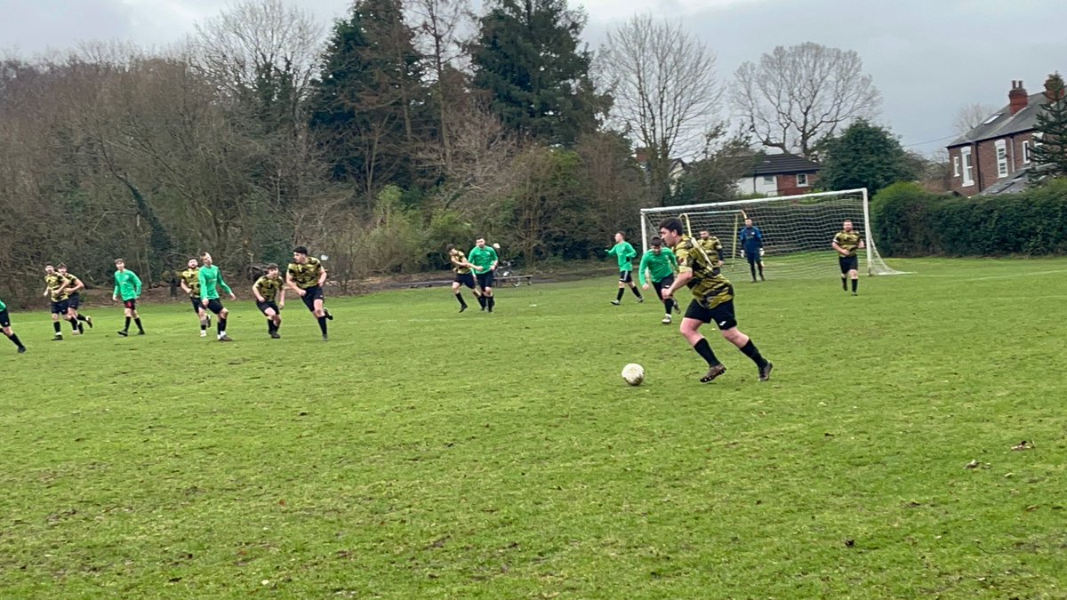 WythenshaweWanderersFC tweet media