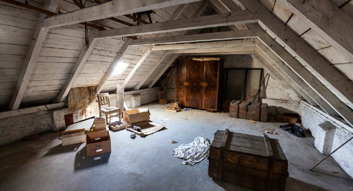 property_road's tweet image. Did you know that a non-habitable loft conversion doesn&apos;t need building regs?

Read more 👉 lttr.ai/Aa5tc

#LoftConversion #BuyingProperty #PropertyProblems