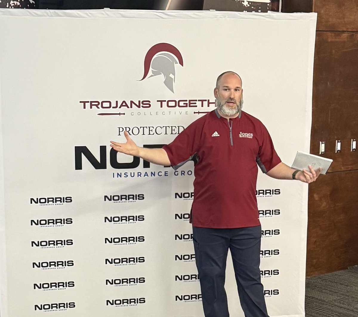 Great to be back TOGETHER today with a group of men and handle some <a href="/TrojansTogether/">Trojans Together</a> business. Special appearance from <a href="/GeradParker1/">Gerad Parker</a>  who always fires us up. 
Spring ball is here, Let’s get to work!
#BuildEmpowerWin