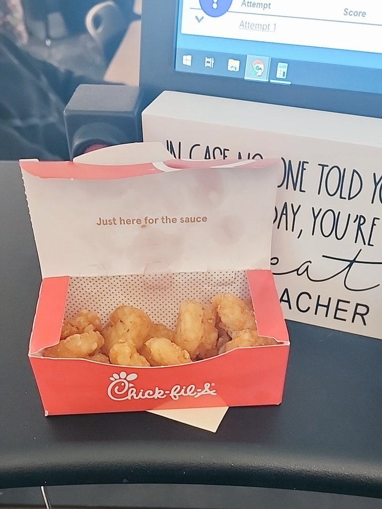 When you get THE best surprise from an absolutely GREAT STUDENT-athlete = day made🫶🏻