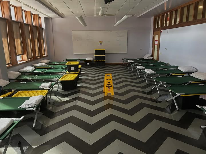 EECM’s overflow shelter currently houses 20 people every night through the winter months. This is in addition to our emergency shelter which provides at least 30 days of housing to 21 people at a time under our roof.