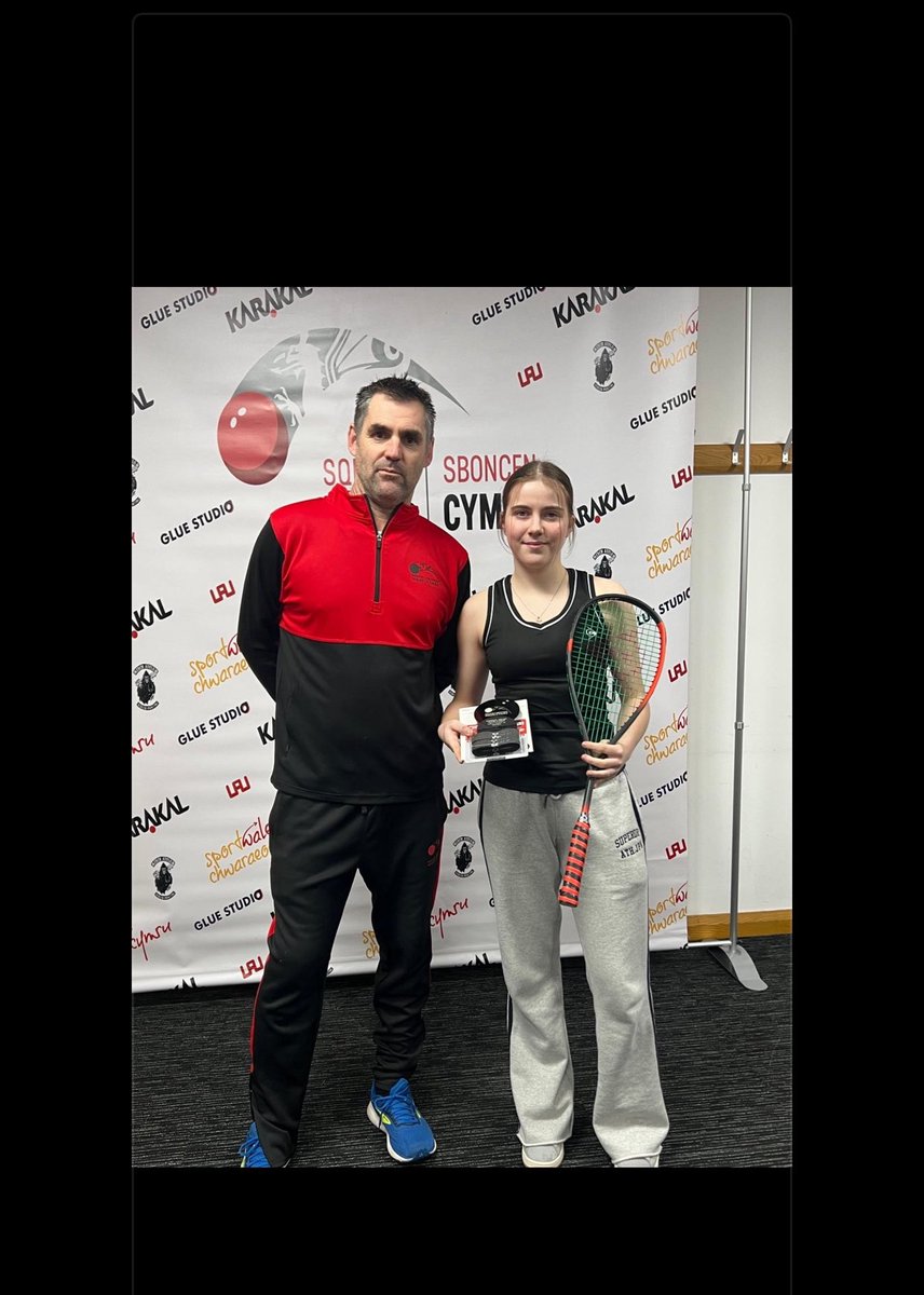NiaSerenTh0911's tweet photo. A great weekend winning the u17 and u19 national title, very pleased I was able to win the u19 title as well as the u17. Thank you all for the continuous support from my family @Lth79Thomas @NinjaPlod , @DunlopSquash , @daihowe and Bridgend club. https://t.co/l1oGrcVvgl