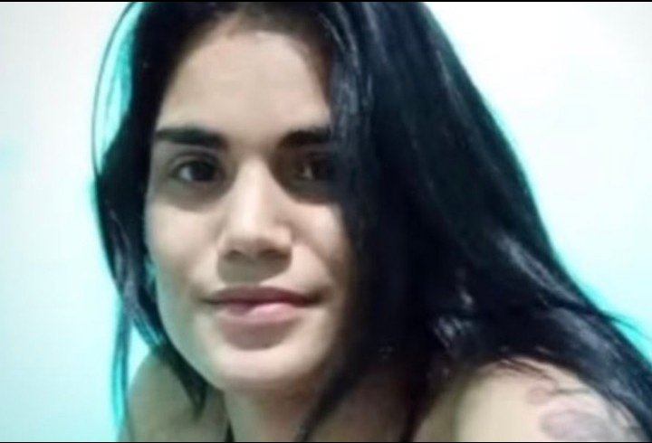 Libertad12021's tweet photo. 🇨🇺🇨🇺 Mayelin Rodríguez, tenia 21 años cuando fue condenada a 15 años de cárcel por grabar una manifestación en #Nuevitas y publicarla en las redes. Vamos a darle visibilidad. Dejarla sola sería un crimen. 
#LibertadParaTodosLosPresosPolticos #AbajoLaDictadura  #Cuba https://t.co/lcInF4wOJs