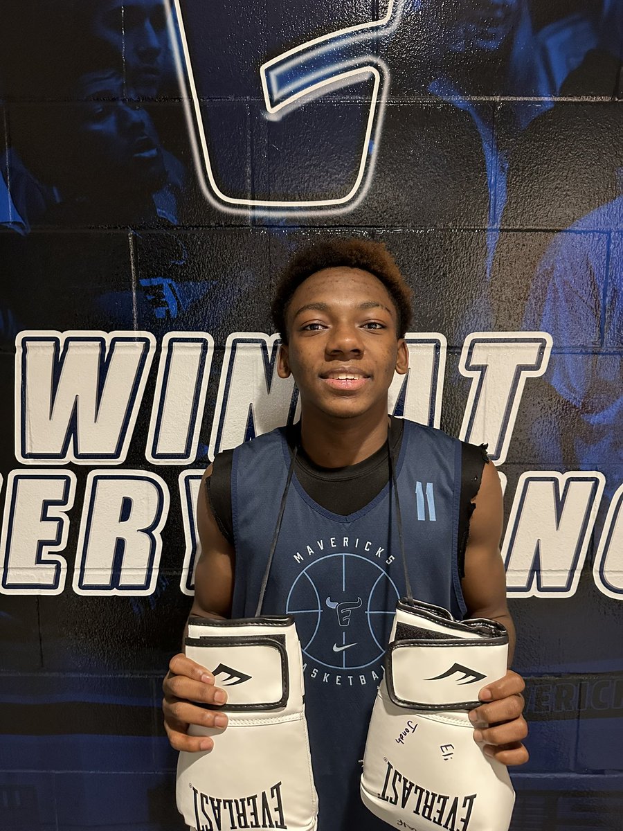 👏👏👏👏👏👏👏👏👏👏👏👏👏

S/O to <a href="/jayden_metcalf2/">Jayden Metcalf</a> for being awarded “Mr. Tough Guy” for the 2nd time this year for our district loss vs Memorial on Tuesday‼️

1️⃣1️⃣rebs (5️⃣orebs)
2️⃣asts
2️⃣stls

#WinAtEverything🤘🤘🤘