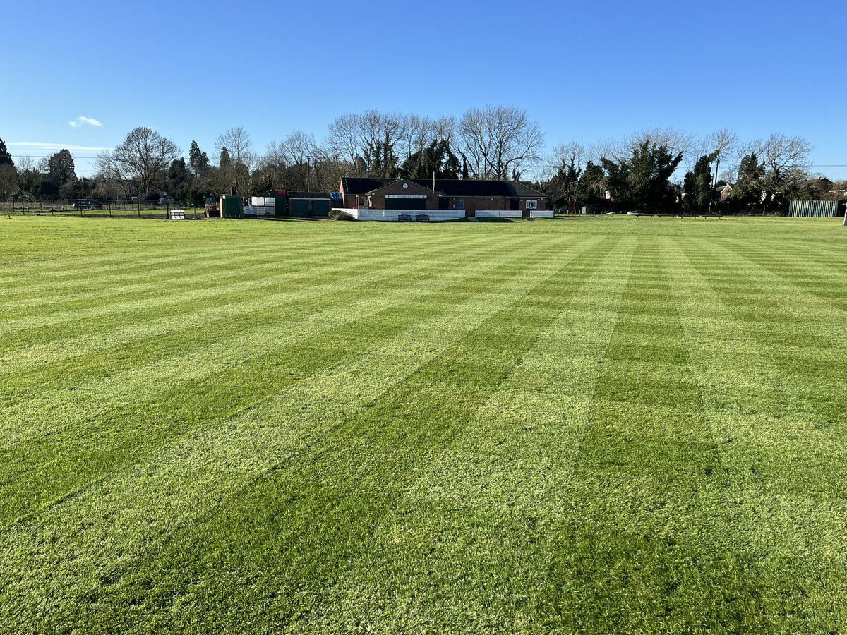 Mr Groundsman (@mrgroundsman) on Twitter photo Little bit of sun today so managed a double cut on the square ☀️ <a href="/EatonSoconcc/">Eaton Socon Cricket Club</a> Little bit of sun today so managed a double cut on the square ☀️ <a href="/EatonSoconcc/">Eaton Socon Cricket Club</a>