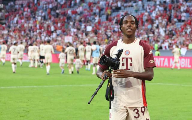 ⚪ Tottenham,Mathys Tel için Bayern'le masada🔵

🔵Tottenham,oyuncuyu 60 milyon € bedelle kadrosuna katmak istiyor. 

🌍Chelsea, Manchester United ve Arsenal de Tel ile ilgileniyor. 

(Pletti Goal)

#mercato #calciomercato #Spurs #chelsea #ManchesterUnited #arsenal #transfer