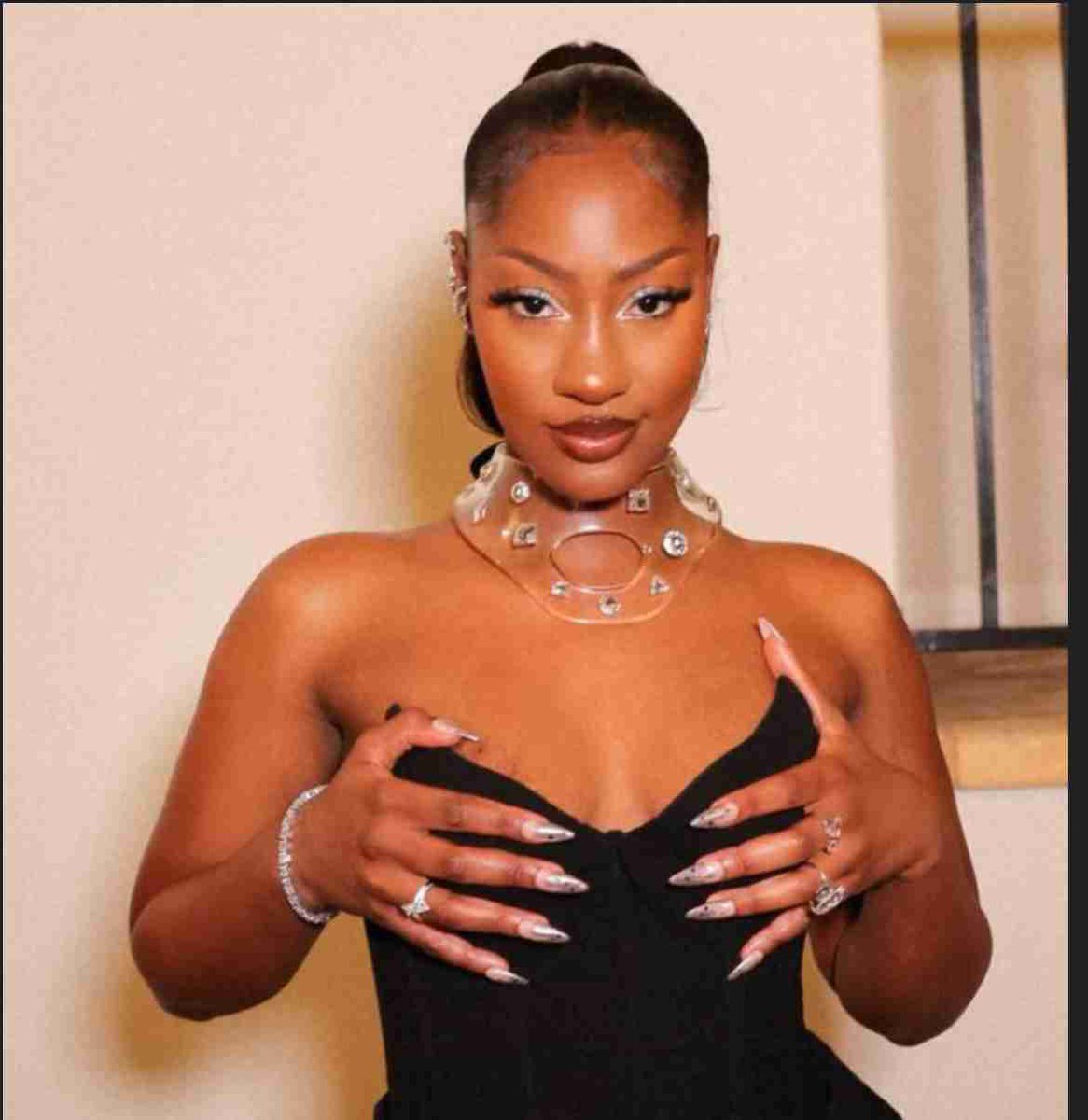 Dear <a href="/temsbaby/">TEMS</a> , you shouldn’t behave this way without full info about the conflict between Rwanda and Congo . as an artist who inspires the next generation and mostly girls and women over the continent, picking side  can affect your career.  Music is a language spoken without