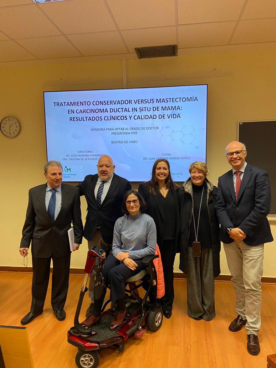HUPHRadOnc's tweet image. ¡¡ Brillante defensa de tesis de Beatriz Gil Haro !!
¡¡ Enhorabuena doctora !!
👏👏👏
@SEOR_ESP