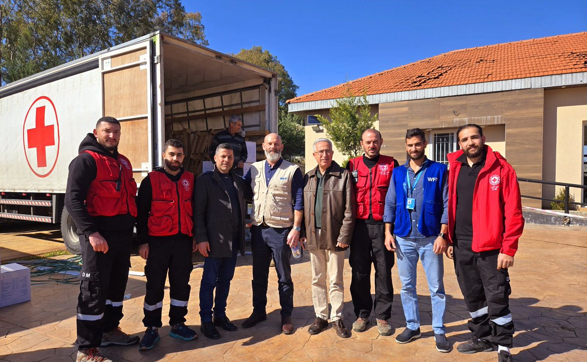 mfjhollingworth's tweet photo. It was a great pleasure seeing our partner, @RedCrossLebanon, in action in #SafadElBatakh #Tibnin district today: dedicated volunteers & comrades with decades of experience. Some of whom I worked with in the late 1990s! Thank you for what you do! https://t.co/jGrGyazmVo