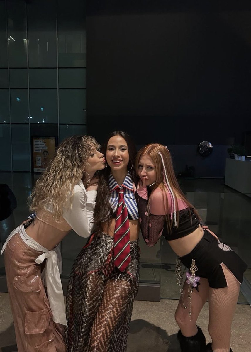 meovihan's tweet photo. the big three https://t.co/nwHdzHw3t2