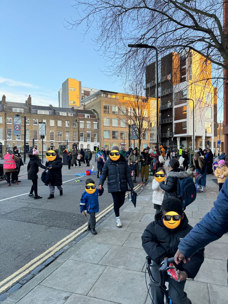 Parents’ Air Quality and Road Safety Group at HNPS (@airroadshnps) on Twitter photo Thanks <a href="/ZeroEmissionsN/">Zero Emissions Network</a> <a href="/JasziieeM/">Jasmine Martins</a> for coming along to #EnfieldRoadPlayStreet today! And to <a href="/hackneycouncil/">Hackney Council</a> <a href="/carowoodley/">Caroline Woodley</a> <a href="/londonplay/">London Play</a> <a href="/hackneyplay/">Hackney Play</a> for all of your support. Not forgetting <a href="/pangoproduction/">pango productions</a> for the fab flyer and Streetbox for donating such tasty fruit and veg! Thanks <a href="/ZeroEmissionsN/">Zero Emissions Network</a> <a href="/JasziieeM/">Jasmine Martins</a> for coming along to #EnfieldRoadPlayStreet today! And to <a href="/hackneycouncil/">Hackney Council</a> <a href="/carowoodley/">Caroline Woodley</a> <a href="/londonplay/">London Play</a> <a href="/hackneyplay/">Hackney Play</a> for all of your support. Not forgetting <a href="/pangoproduction/">pango productions</a> for the fab flyer and Streetbox for donating such tasty fruit and veg!