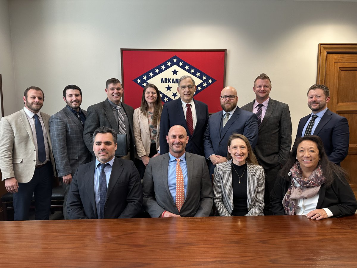 .<a href="/American_Hort/">AmericanHort</a> &amp; @HortResarch Leadership Academy participants are in the nation’s capital developing valuable skills to enhance the industry. The Class of 2025 met with Chairman <a href="/JohnBoozman/">Senator John Boozman</a> who shared the importance of meeting w/policymakers &amp; telling their personal stories.