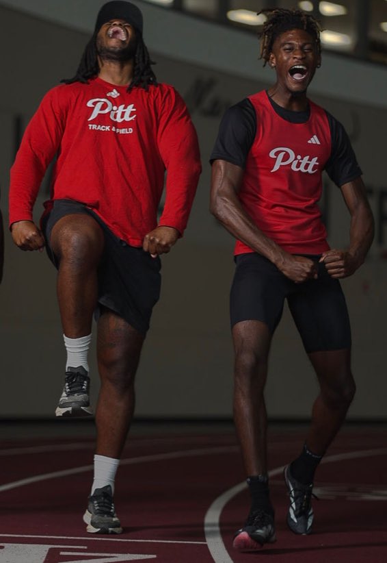 After a Great Conversation with Coach Miller, I am blessed to receive a Track Scholarship Offer from Pittsburg State University🦍.
#GoGorillas⚡️ <a href="/CoachMill1/">Coach Jesse Miller</a>  <a href="/ArthurHarg37336/">Arthur Hargrove</a> <a href="/SloanJay3/">Jay Sloan</a> 
#AGTG