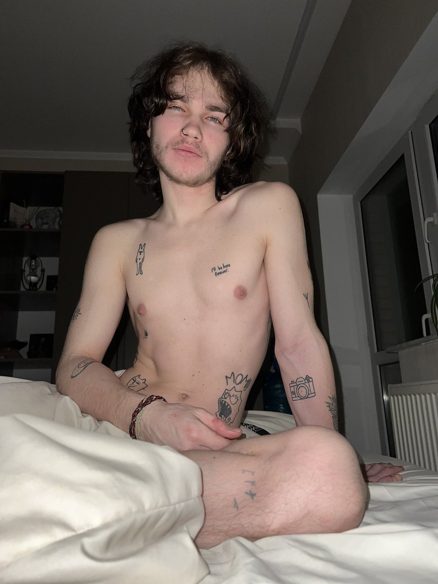 FilimonoffHuh's tweet photo. I can’t fall asleep. Will you keep me company? 🫣💫
More in my bio🔞💦

#gayboy #gaycontent #erotica https://t.co/A44KUYQHee