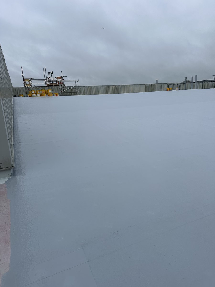 Exciting progress on our latest project for Area at Jaguar Land Rover UK in Coventry! 🚧🔨

We’re overlaying 2,500m² of existing roof coverings with Sika Sikalastic liquid-applied polyurethane waterproofing membrane, ensuring long-lasting protection and durability.