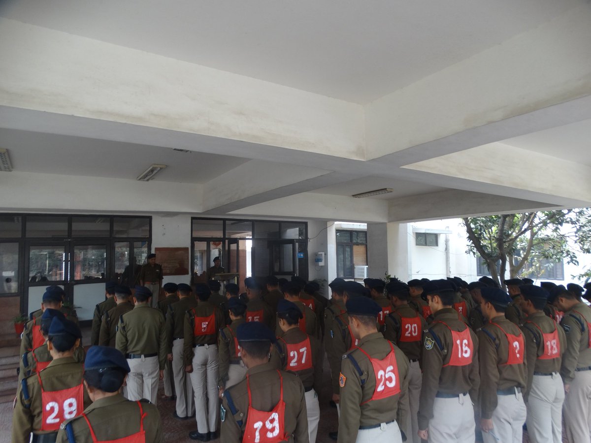 ChbSsb's tweet photo. On Shaheed Diwas,a two-minute 
silence was observed at Composite Hospital SSB,Bathnaha 
to honor our brave martyrs. https://t.co/97xnvoi2Jp