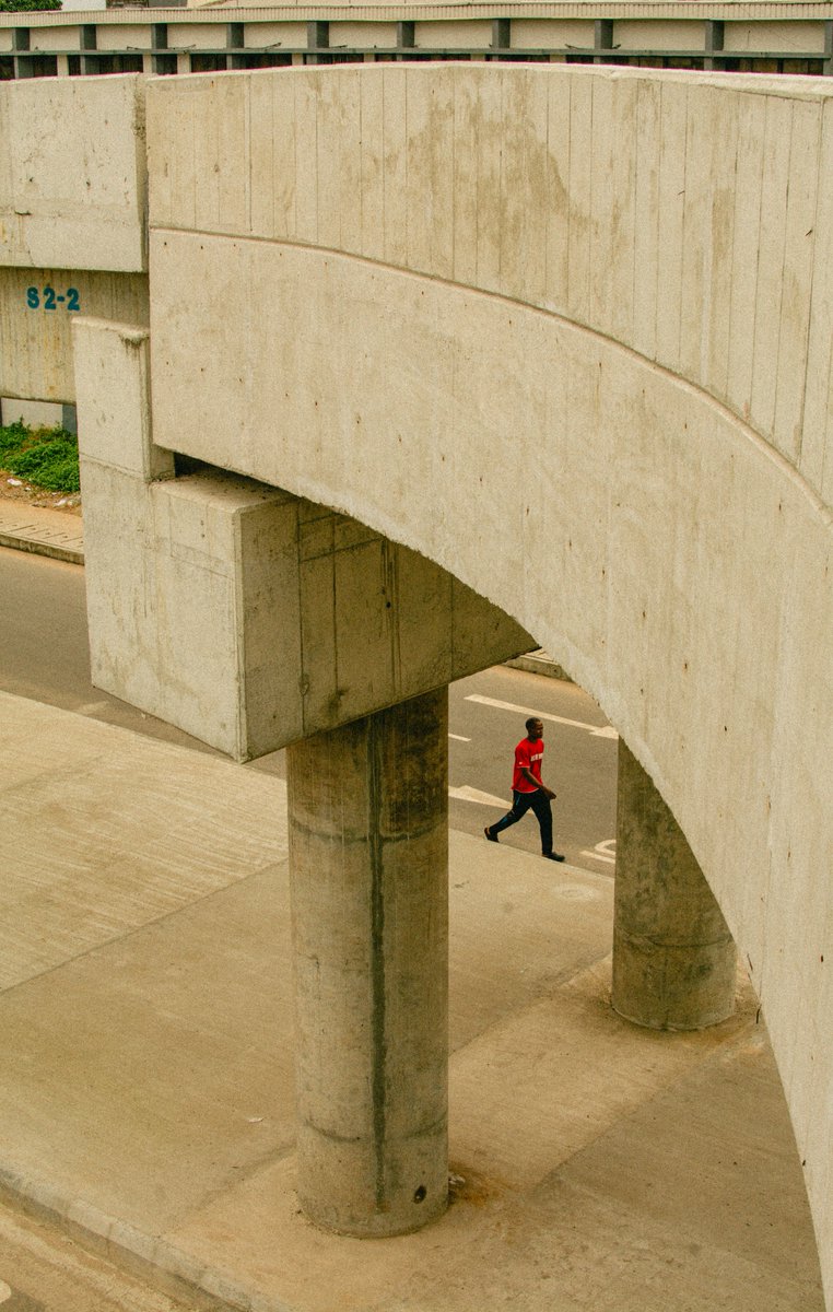 gdvomo's tweet image. Made in Lagos. 
Red Punctuation❤️📷. 
NikonD7100, 35mm 1.8, 70-200mm.