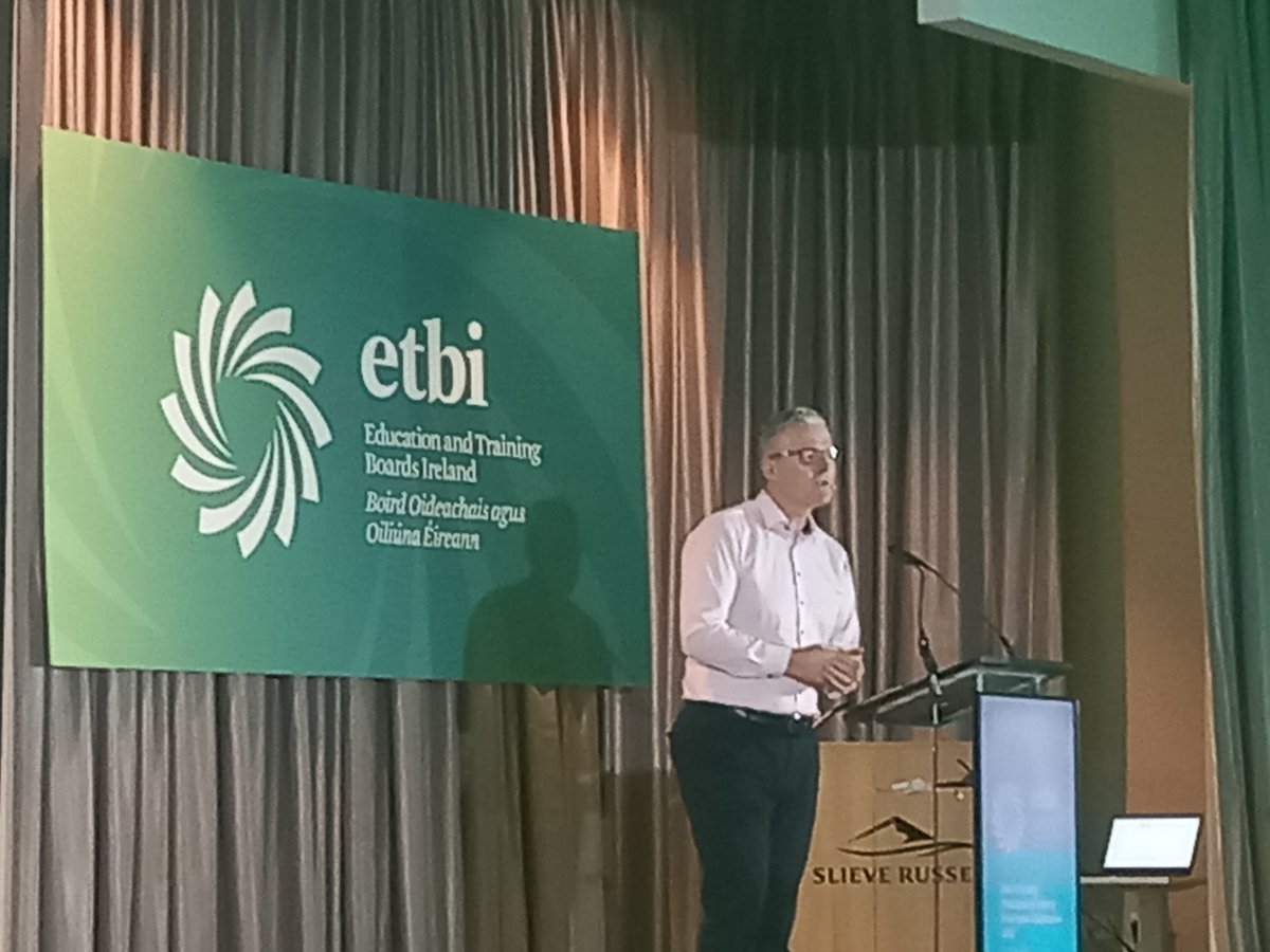 GGilgerEdu's tweet photo. Cainteoirí spreagúla, deiseanna foghlama, ábhar machnaimh!

An-lá anseo ag Comhdháil @ETBIreland do Phríomhoidí agus Príomhoidí Tánaisteacha

@annelooney @DCU_IoE  @officialgaa @Deemcgillicuddy @SchoolofEdUCD @ncseirl 

#ETBsLEADINGEXCELLENCE25 https://t.co/wEktgWPFCs