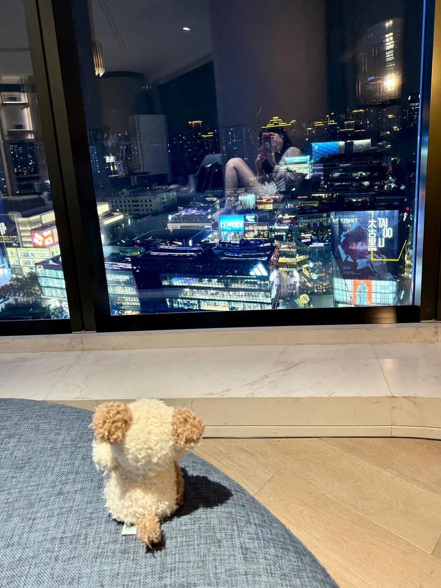 Wow… <a href="/sawayn69292/">Myrtice Sawayn</a> started following me. She looks like a prostitute. 
What’s the world coming too?