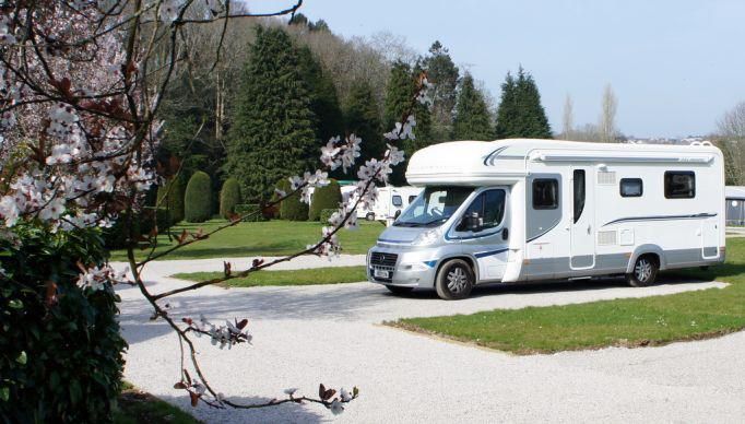 Camping_Direct's tweet photo. π³β¨ Bring the whole family to Riverside Caravan Park, where peaceful countryside meets fun-filled adventures! This secluded park offers the perfect environment for quality family time. ποΈπͺ
https://t.co/RUOE9g28M3
#CaravanPark #ExploreDevon #FamilyFriendlyHolidays https://t.co/edsqR9rwQK
