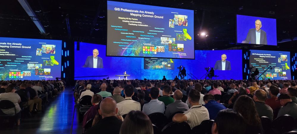 GIS4HE's tweet image. ATTENTION GIS STUDENTS! You could win a trip to San Diego to the #esri User Conference in July. Just show us how #ArcGIS powers your research. More details and to apply - esriuk.com/en-gb/about/ev…