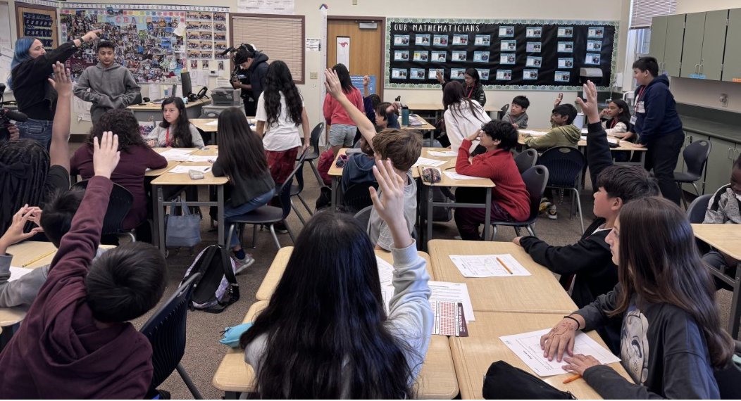 Jo Boaler (@joboaler) on Twitter photo Our new basketball data unit makes the news! <a href="/StanfordWBB/">Stanford WBB 🌲🏀</a> ed.stanford.edu/news/education… Our new basketball data unit makes the news! <a href="/StanfordWBB/">Stanford WBB 🌲🏀</a> ed.stanford.edu/news/education…