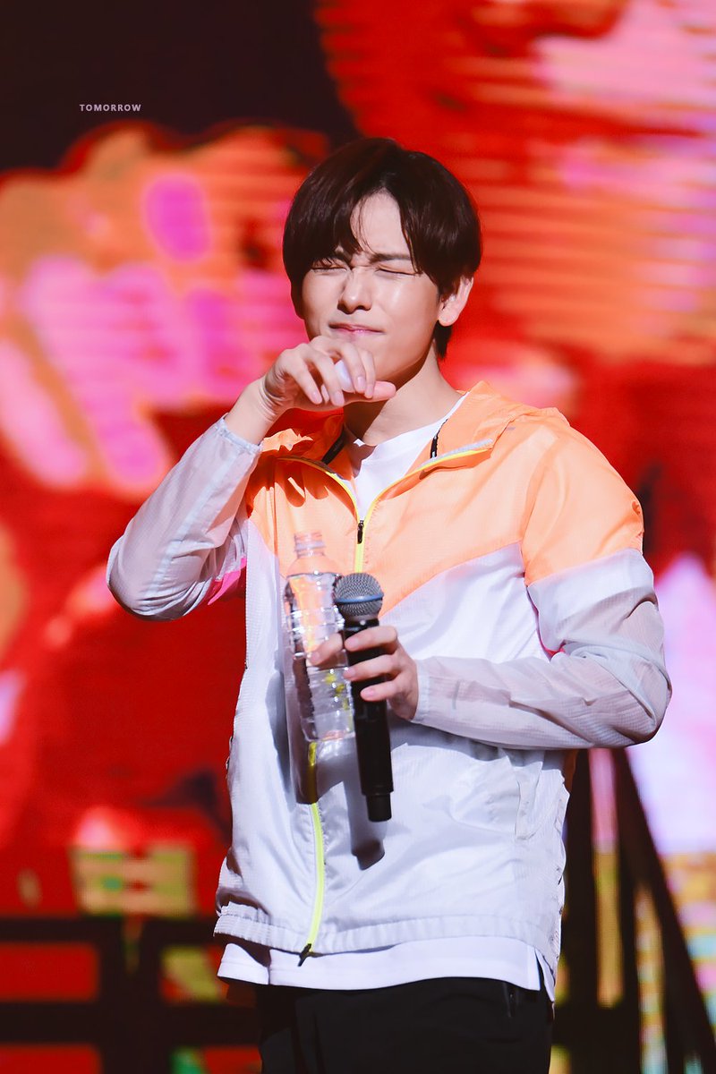 내일/tomorrow tweet media