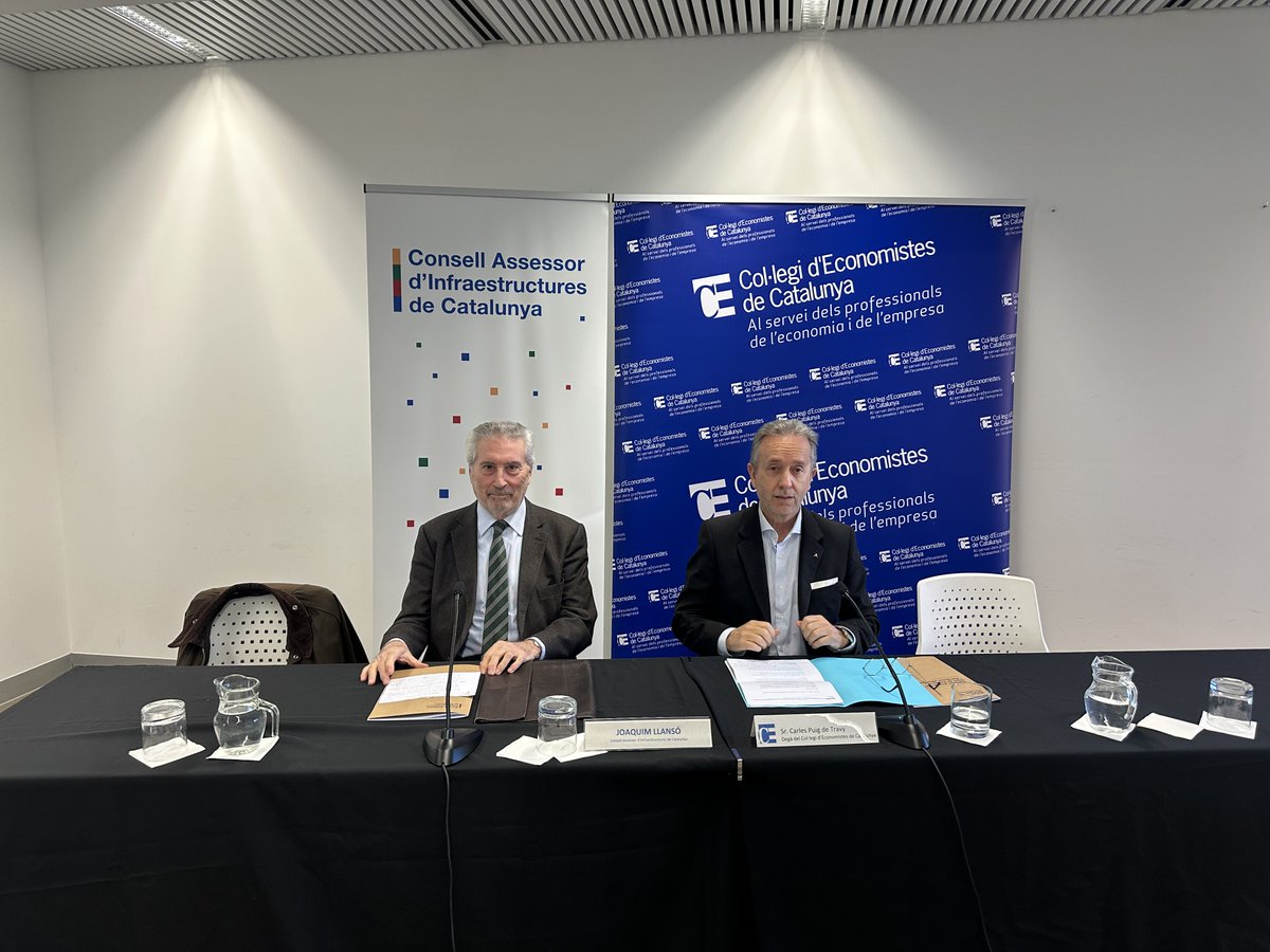 Col·legi d'Economistes de Catalunya (@economistescat) on Twitter photo 🏗️<a href="/economistescat/">Col·legi d'Economistes de Catalunya</a> ha acollit aquest matí la roda de premsa de presentació del document "Transició energètica: línia de transport i distribució elèctrica", elaborat per <a href="/consellinfraes/">Consell Assessor Infraestructures de Catalunya</a>, entitat de la qual el Col·legi d'Economistes de Catalunya n'és membre actiu des de gener. 🏗️<a href="/economistescat/">Col·legi d'Economistes de Catalunya</a> ha acollit aquest matí la roda de premsa de presentació del document "Transició energètica: línia de transport i distribució elèctrica", elaborat per <a href="/consellinfraes/">Consell Assessor Infraestructures de Catalunya</a>, entitat de la qual el Col·legi d'Economistes de Catalunya n'és membre actiu des de gener.