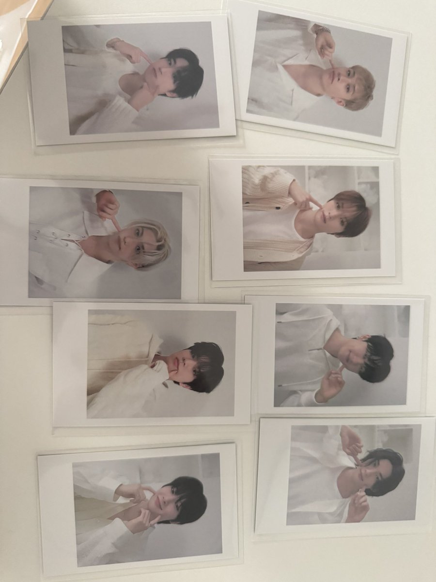 georaeaud's tweet photo. 스트레이키즈 2024 시그 포카 양도

All 3.0 (에눌 가능)

pc sell 팬미팅 5기 집샵 미공포 컴백 해투 방찬 리노 창빈 현진 필릭스 한 승민 아이엔 앨범 https://t.co/QL8tl6h3up