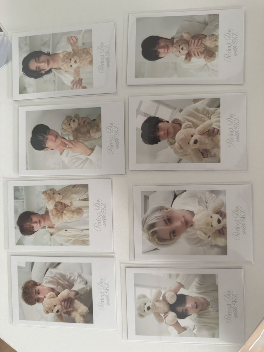 georaeaud's tweet photo. 스트레이키즈 2024 시그 포카 양도

All 3.0 (에눌 가능)

pc sell 팬미팅 5기 집샵 미공포 컴백 해투 방찬 리노 창빈 현진 필릭스 한 승민 아이엔 앨범 https://t.co/QL8tl6h3up