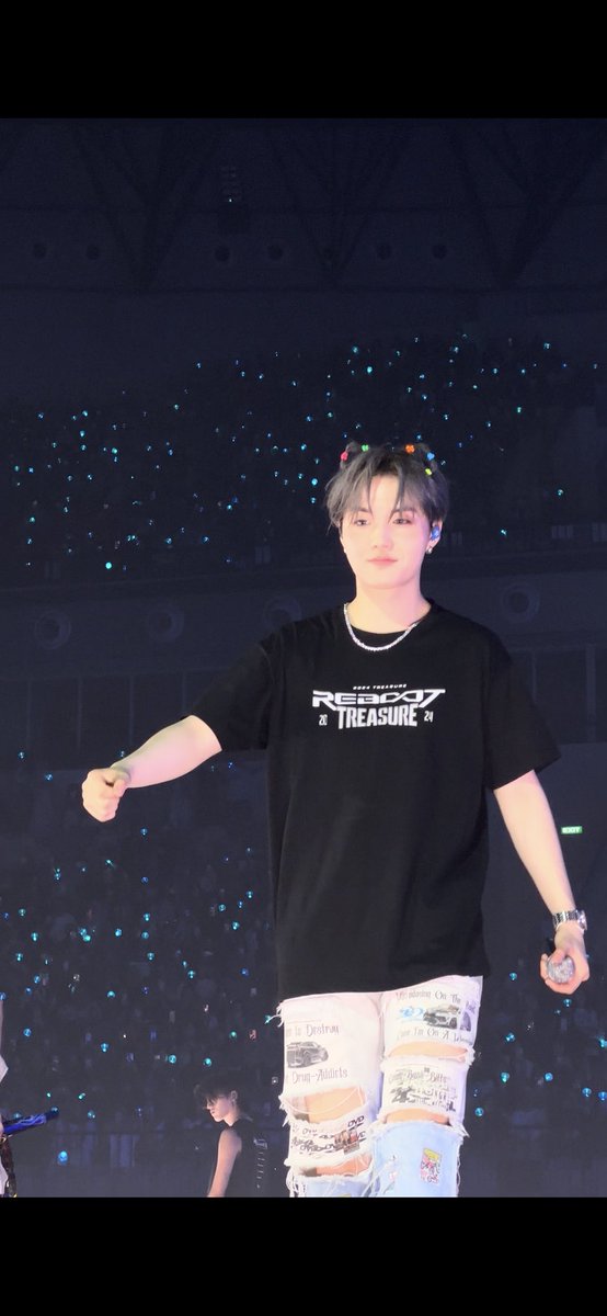bignaboo's tweet photo. random pict of reboot tour #TREASURE #teume #SOJUNGHWAN #YOONJAEHYUK #KIMDOYOUNG https://t.co/tp0NNLDKpz