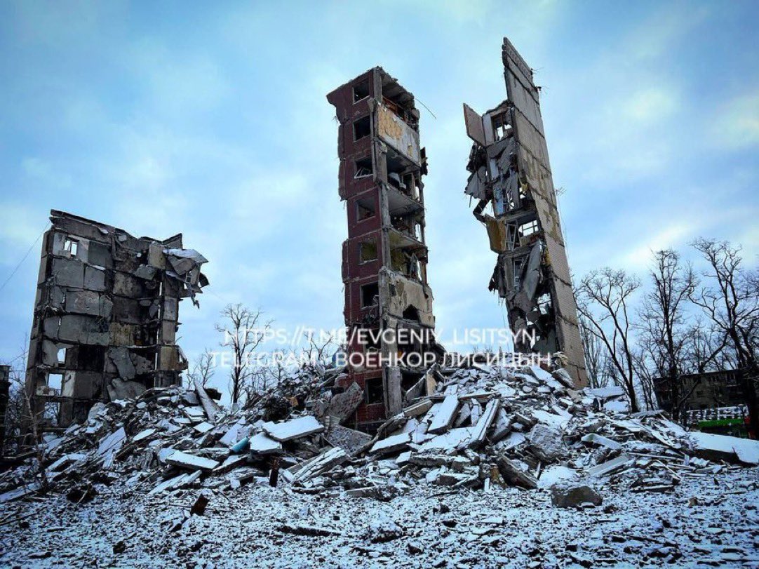 Вестник бури / Буревестник tweet media