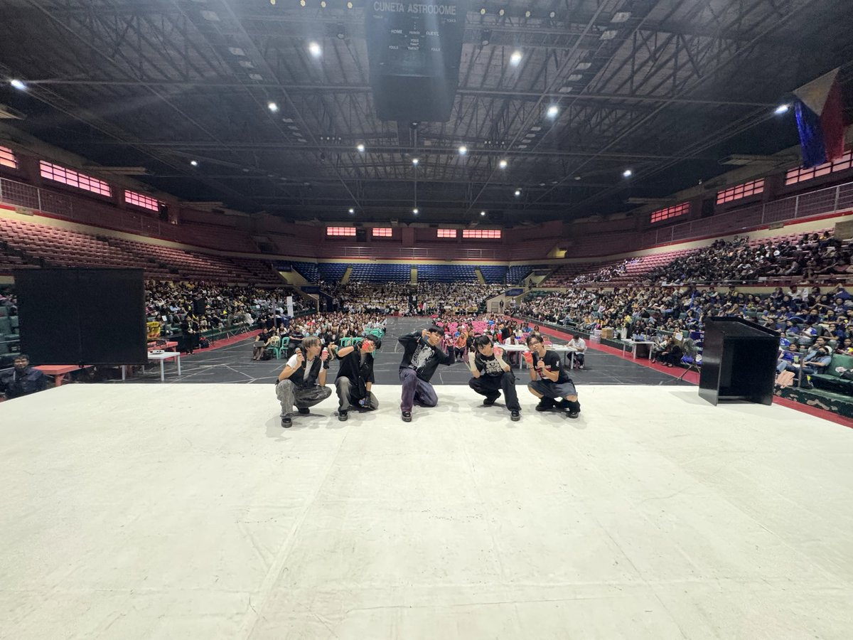 neophofficial's tweet photo. Thank you PASOA SMU Chapter for having us!
🌟18th National PASOA Convention @ Cuneta Astrodome
Management: @celebstudioph
Hair: Team Sir George Salon Timog
Skin: Dear Self, Aesthetic & Wellness Center
#NEO_PH #ReadyGlow
#PASOA https://t.co/b84CqmBvQ4