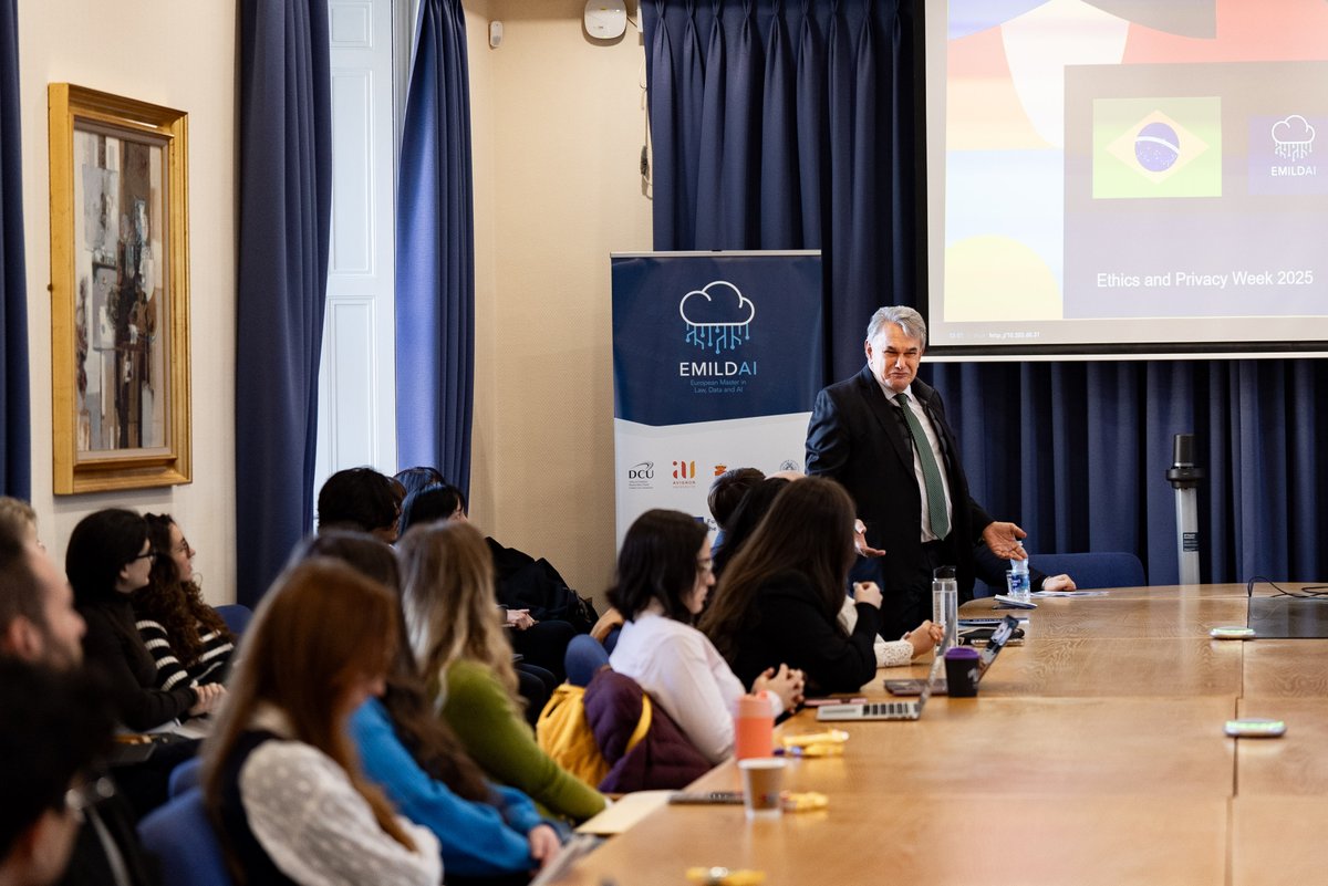 A huge thank you to Prof. Ingo Sarlet (PUCRS) for his lecture on The Evolution of the Right to Data Protection in Brazil. It was an honour to welcome many esteemed guests amongst which were DCU Alumni and the Brazilian Ambassador to Ireland