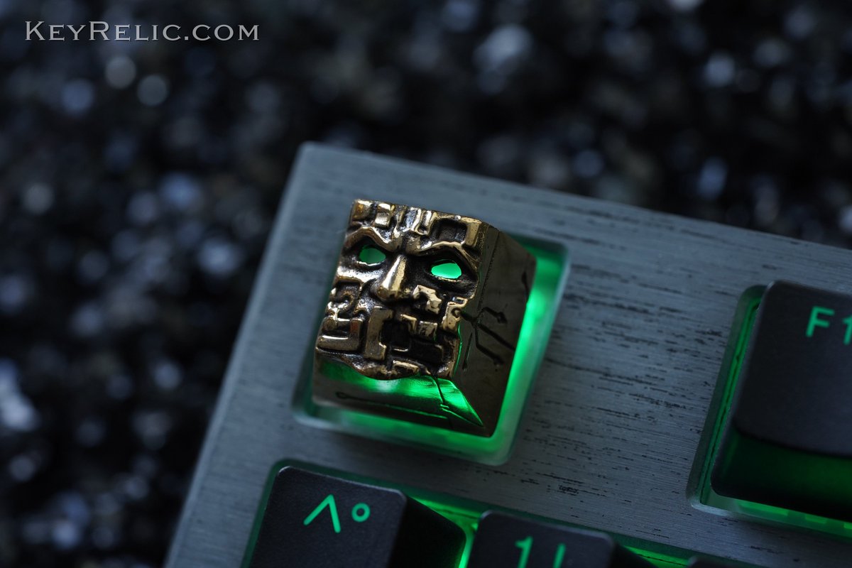 Inspired by the haunting imagery of the dystopian classic I Have No Mouth and I Must Scream by Harlan Ellison, our handcrafted metal artisan keycaps bring the unsettling essence of the novel to life.

keyrelic.etsy.com

#AI #keyrelic #keycap #keyboard #pcgaming #mechboard