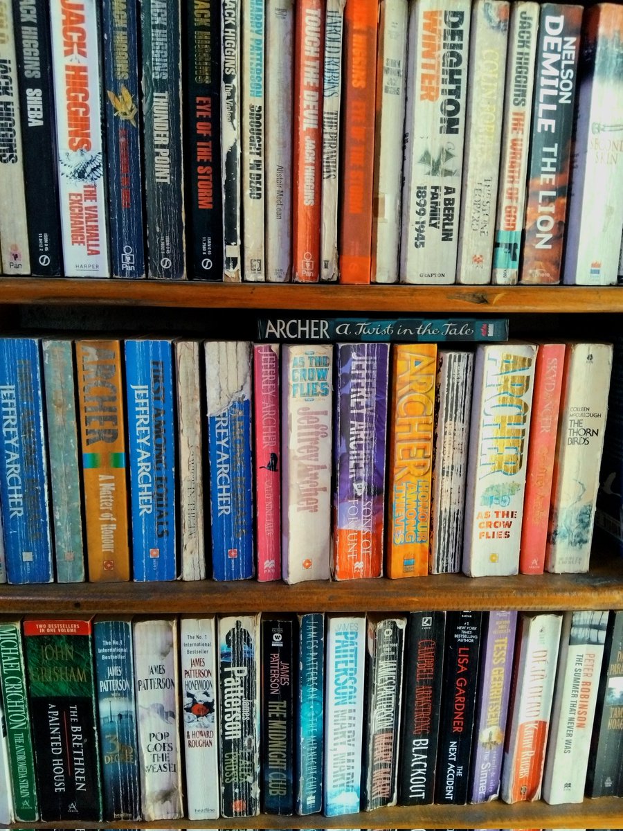 How many emotions must be stuck in here 💖#books #fictions #novels #stories