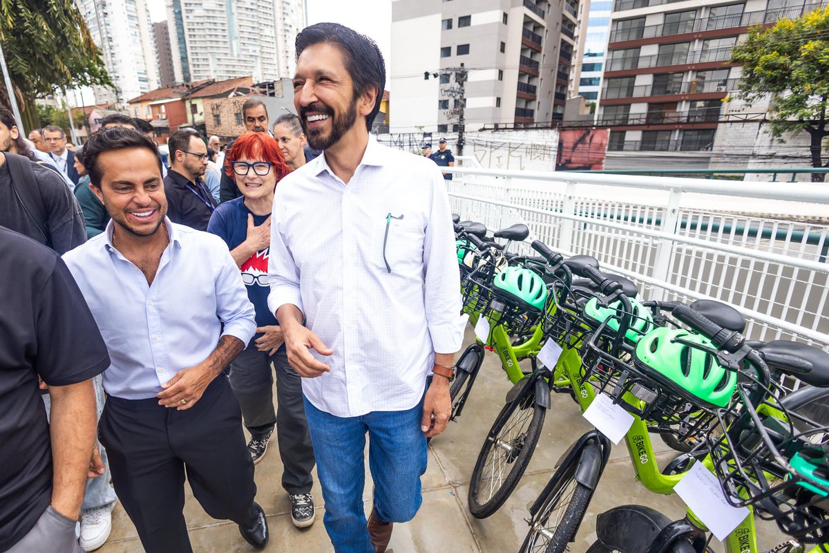 São Paulo cada vez mais conectada! Nova ciclopassarela “Jornalista Erika Sallum” ao lado da Marginal Pinheiros já está em funcionamento, melhorando a vida dos ciclistas no Butantã!  

Importante para a segurança e como incentivo ao transporte sustentável conectando ciclovias