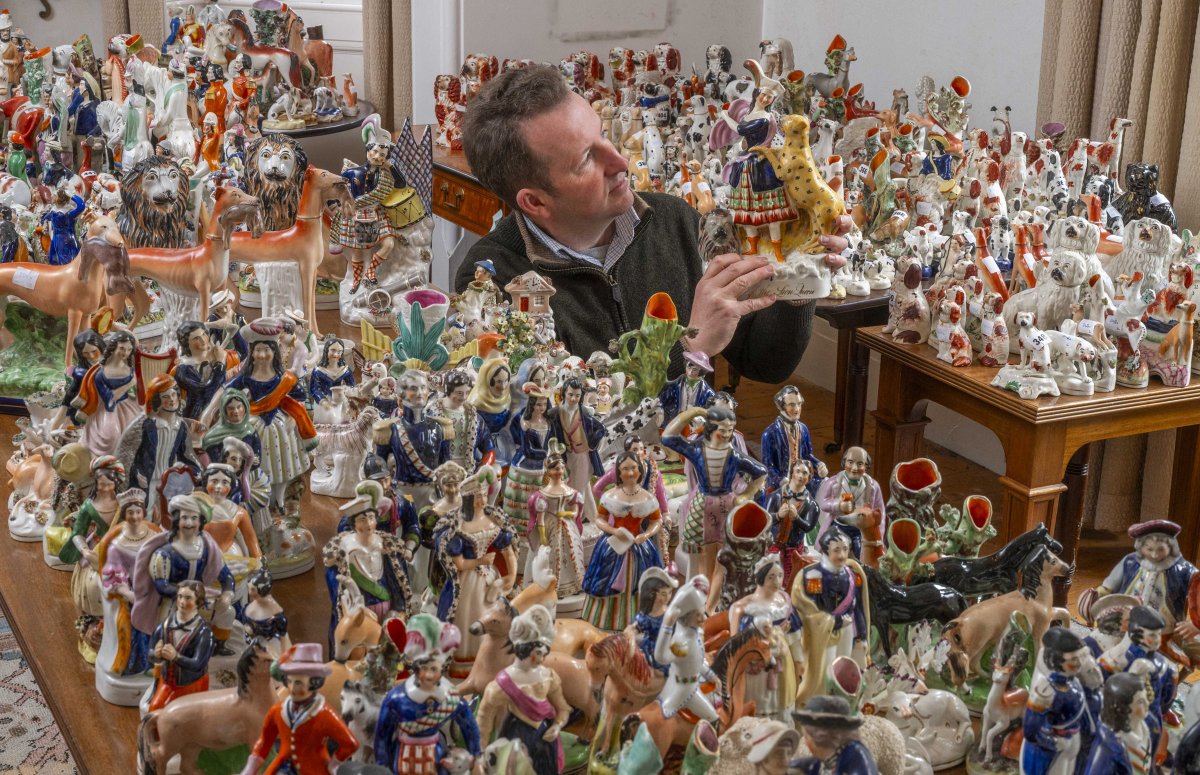 artisanpr's tweet image. The largest private collection of 19th century Staffordshire pottery ever to come to market in Scotland goes under the hammer at Browns in Hawick on 22 February. Its 1,000 fantastic pieces offer a fascinating insight into Victorian life