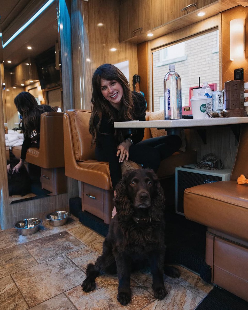 Every tour bus needs a bus dog 🐶

Listen to Ella Langley + more 🎧: ihr.fm/IHCFavesX