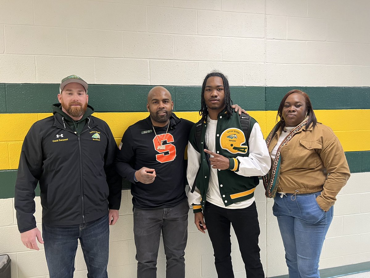 Thank you <a href="/FranBrownCuse/">Fran Brown</a> for stopping in today <a href="/CuseFootball/">Syracuse Football</a> <a href="/Phillip65773/">Coach Townsend</a>