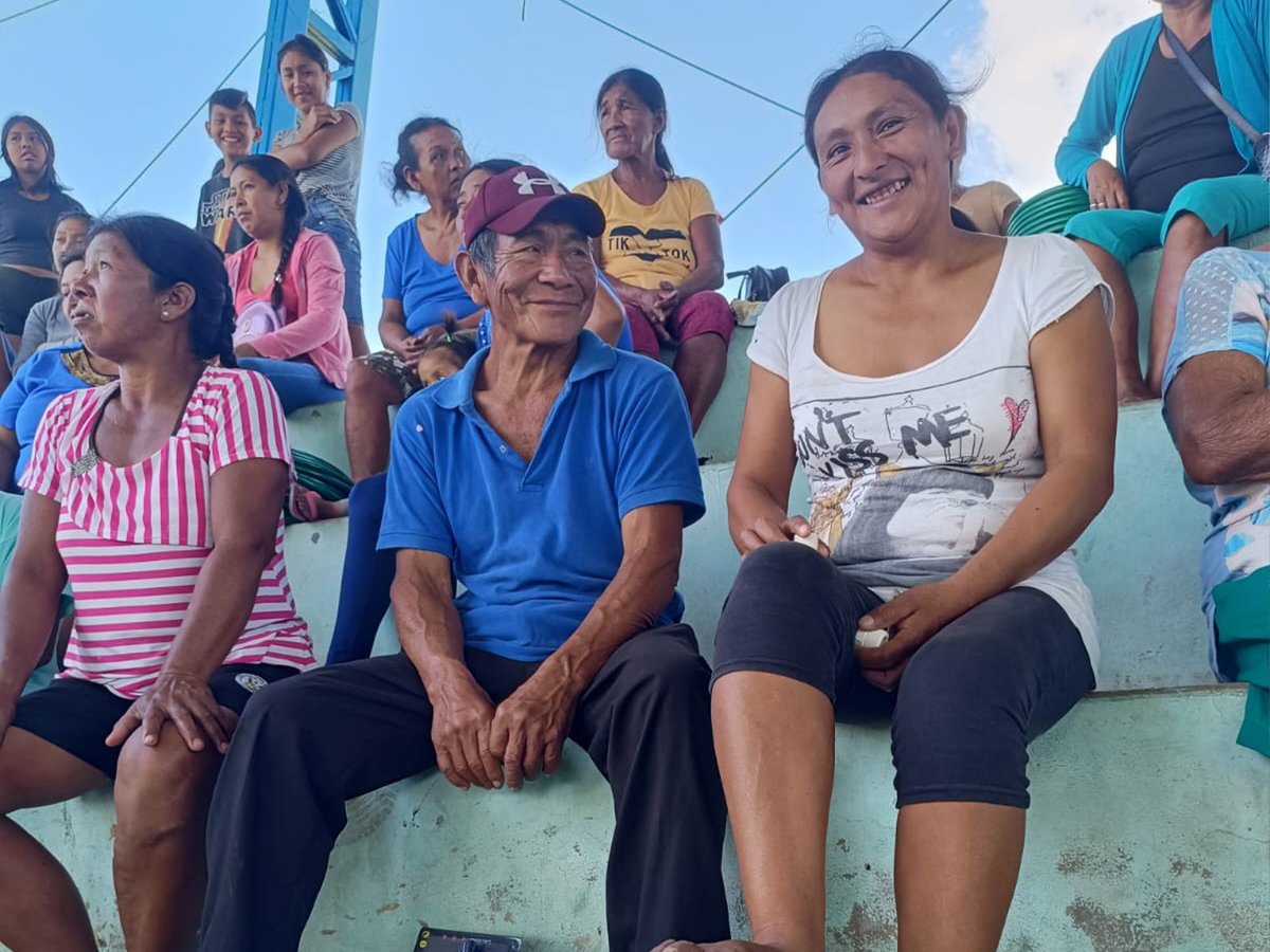Familias bolivianas afectadas por incendios continúan recibiendo apoyo. Con <a href="/WFP/">World Food Programme</a>, entregamos herramientas, semillas y tanques de agua a comunidades como Itawasu y Ascensión de Guarayos.
Aún queda mucho por hacer.

#PlanInternacional #Solidaridad  #incendios #AyudaHumanitaria