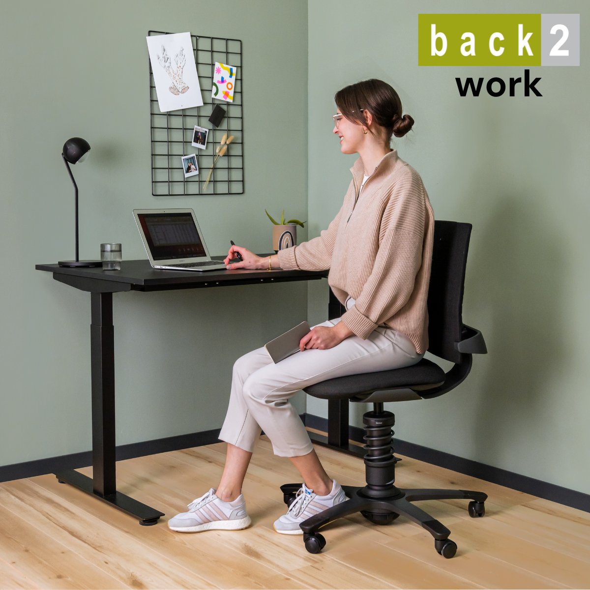 ✨ Back2 Work, Back2 Comfort ✨

Did you know the average professional sits for over 1,800 hours a year? 😲

🪑 Upgrade your workspace with an ergonomic chair designed to support you through every task.

👉 Explore our range today

hubs.li/Q033tjHN0