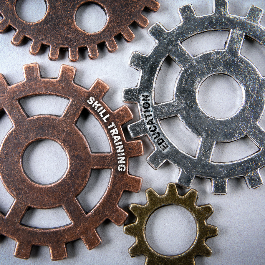 BritWoodFed's tweet image. The BWF run initiative, WITForum, aims to address #skills shortages in the #woodworking &amp;amp; #joinery industry by developing essential #training and support. Find out how you can get involved: 
bwf.org.uk/education/trai….