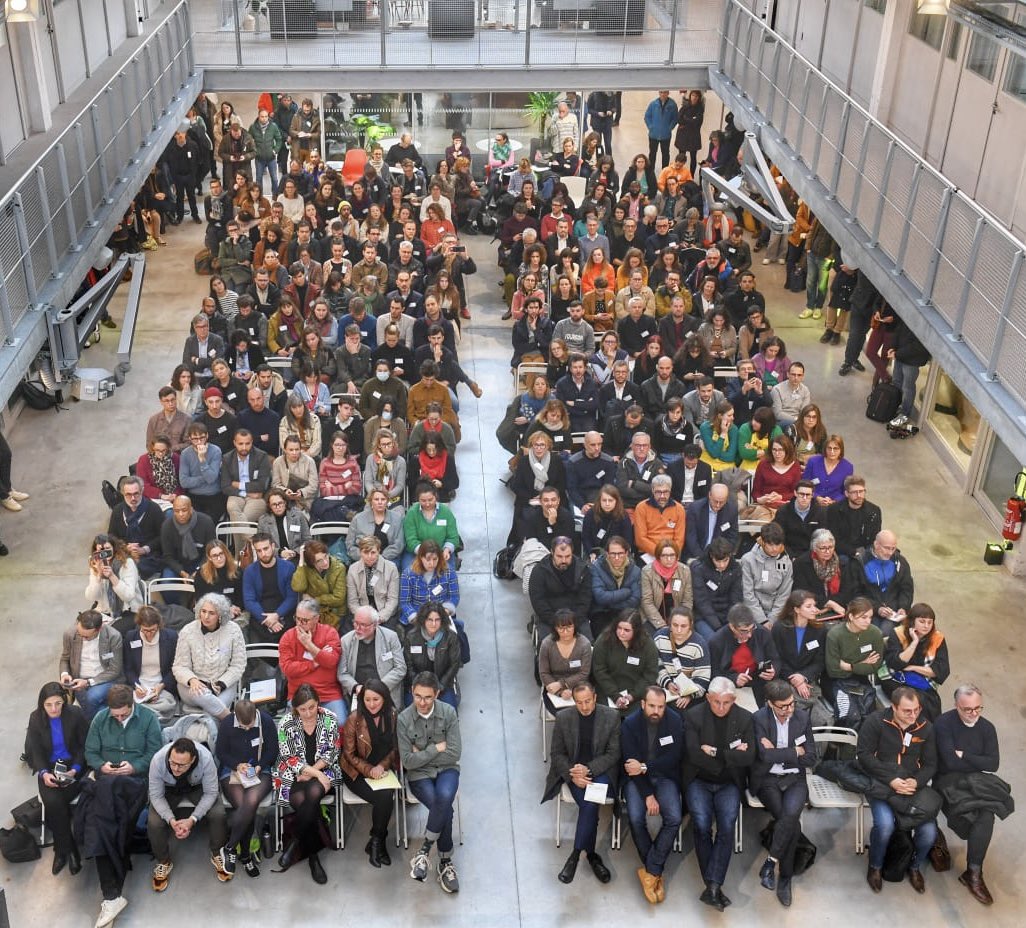 Nantes terre de réemploi passe un cap avec plus de 300 acteurs engagés ! Une déferlante systémique. Une signature du territoire. Merci à vous tous pour cette famille qui s'agrandit encore ...