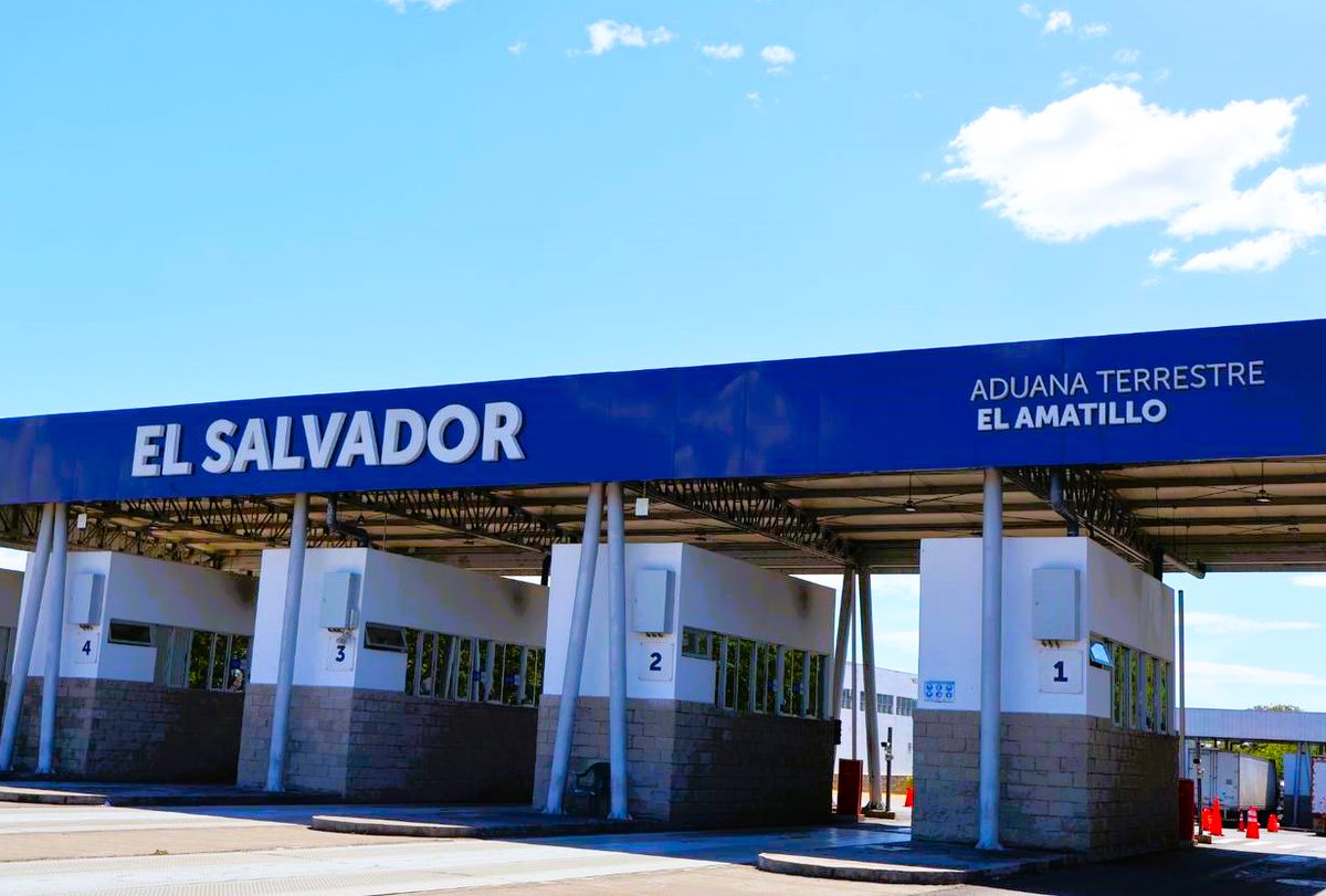 Adriana Mira tweet media