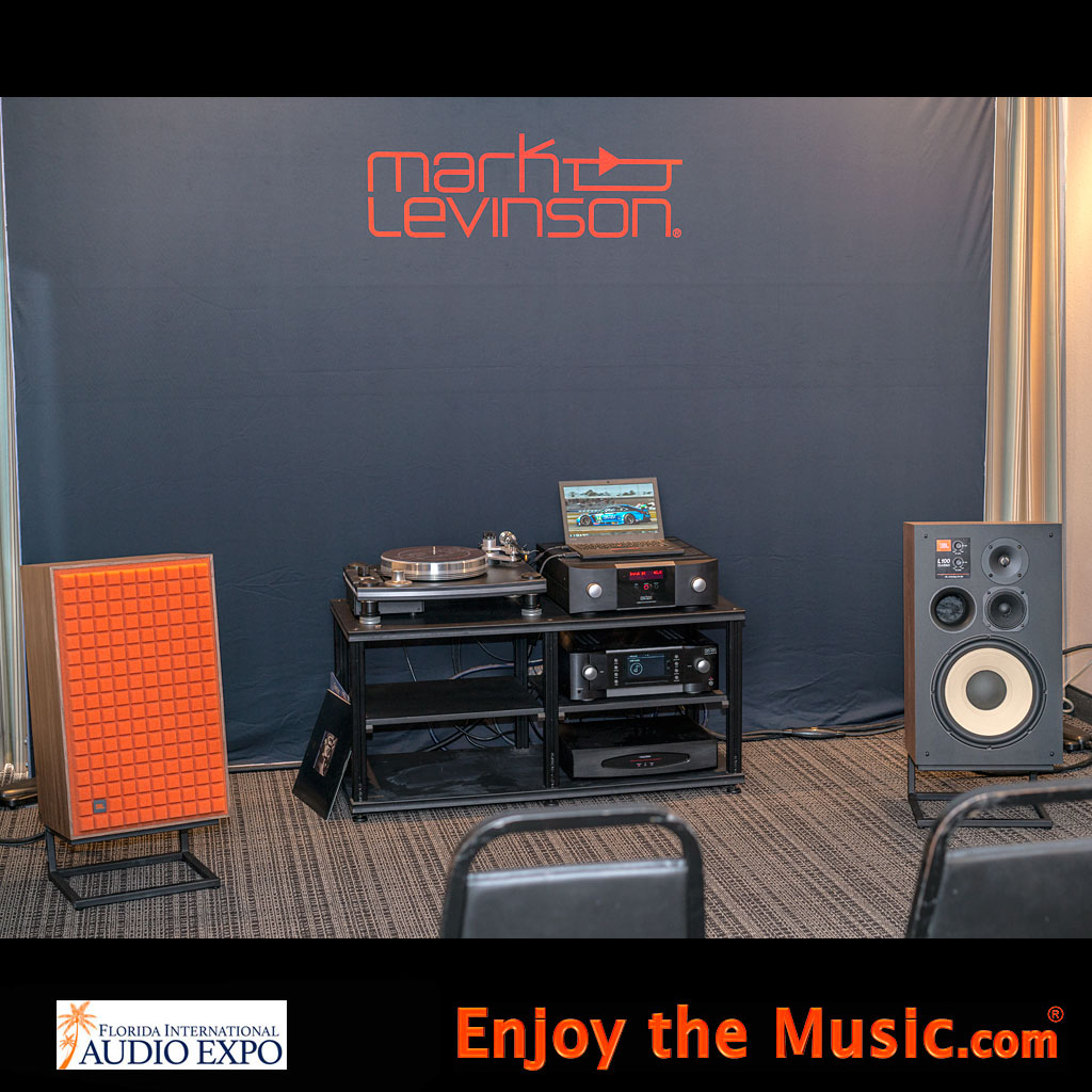enjoythemusic's tweet photo. JBL L100 Loudspeakers And Mark Levinson Amplifiers At FIAE Show
https://t.co/uJzrqONjFK

#FloridaInternationalAudioExpo #FIAE #Samsung #Harman #MarkLevinson #Audiophile #Amplificaiton #JBL #L100 #Loudspeaker #Stereo #SoundSystem #HiFi #EnjoyTheMusic https://t.co/lWV0lyjhuf