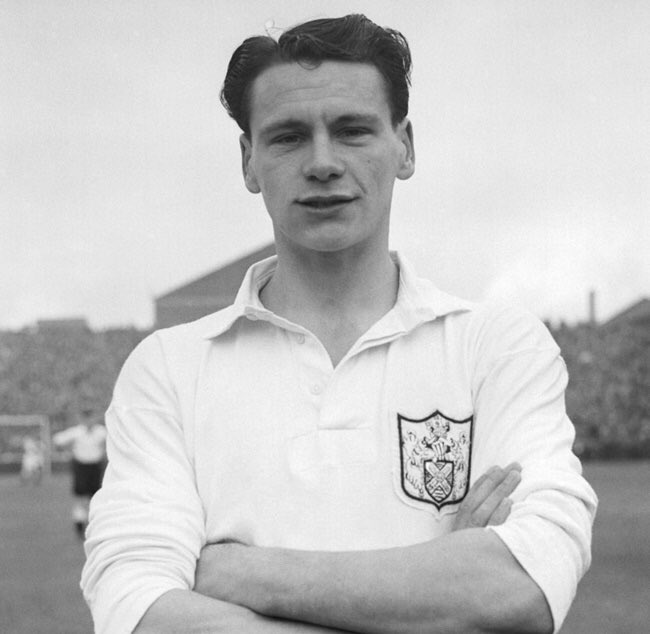 On this day in 1933: The great Sir Bobby Robson was born. A true gentleman and an absolute legend of the game ⚪️ #FFC